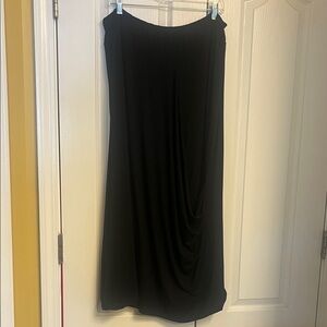 Comfy USA Black Midi Skirt